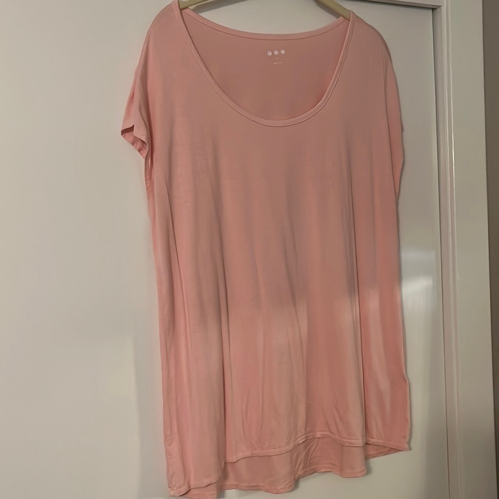 Three Dots light pink cap sleeve t shirt size Medium